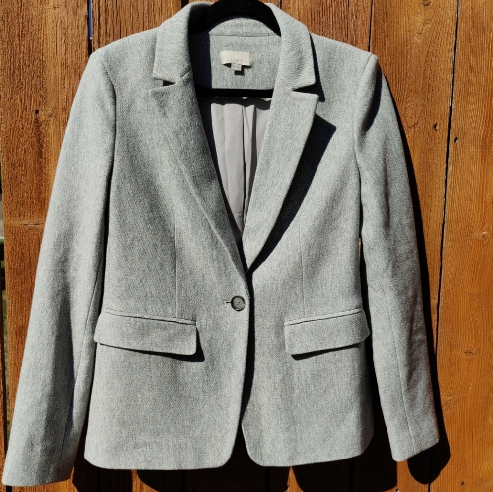 LOFT Gray Herringbone Cotton Blazer size 6 Casual Or Office Wear Chic, Like New